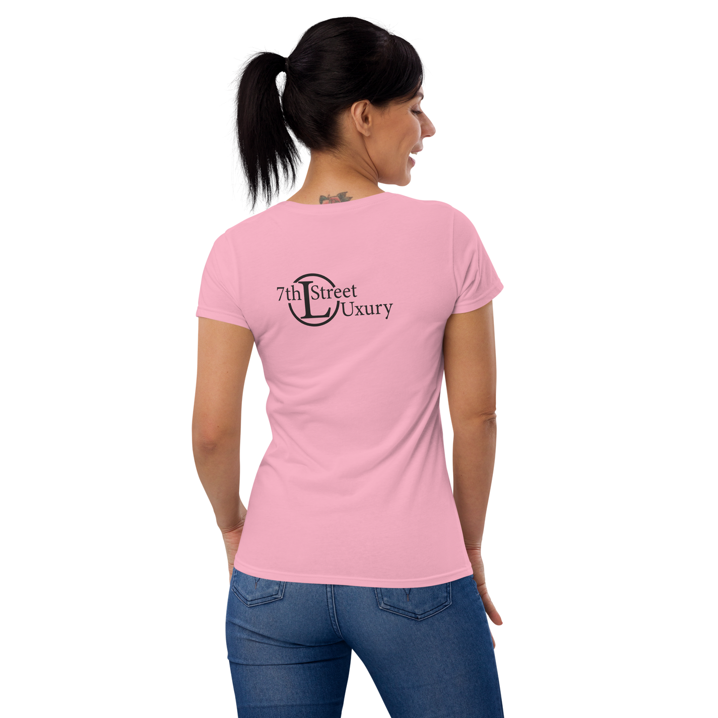 7thStreet Luxury Women's short sleeve t-shirt