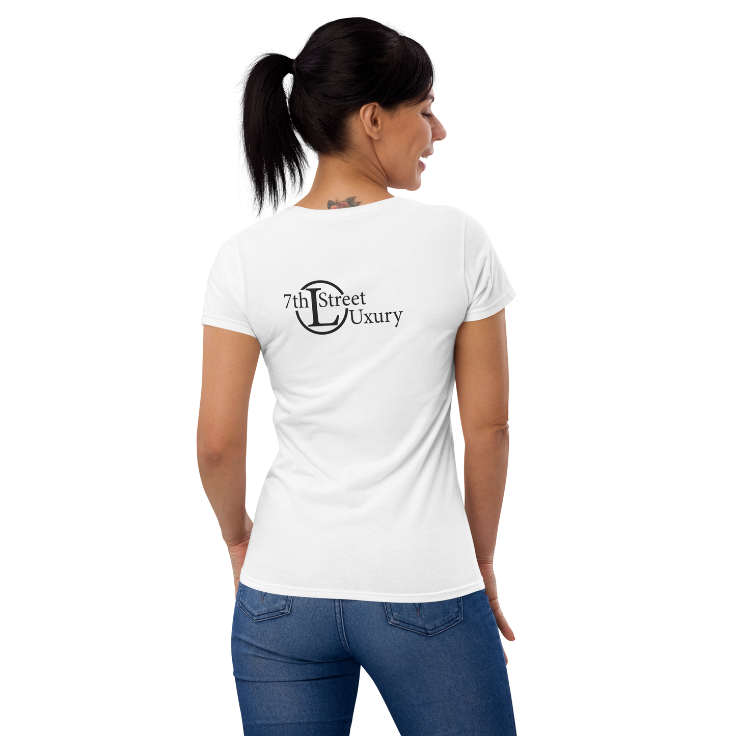 7thStreet Luxury Women's short sleeve t-shirt